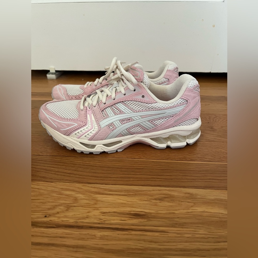 ASICS Women’s Gel Kayano 14